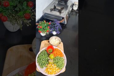 Healthy vegetable Poha #shorts #ytshorts #cooking #healthy #breakfast #recipe #minivlog