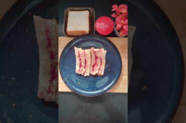 Bread butter jam sandwich #kissan jam#bread recipe#bread jam#ytshorts#shorts#youtube #trending#food