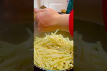 My secret of delicious potato sticks stir fry #healthy #delicious #potatostick #stirfry #vineger