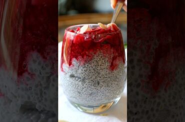 The Breakfast I wish someone would have told me about earlier #chiapudding