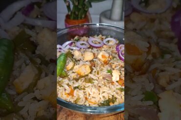 Healthy Paneer fried rice#shorts#ytshorts#youtubeshorts#yummy#recipe#monmon and mom's place#food