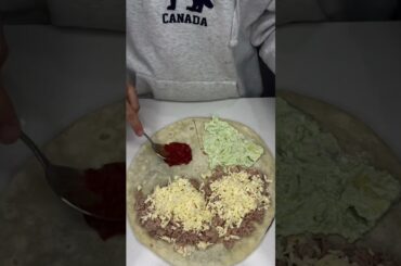 Tuna avocado wrap ..#healthy #foodtiktok #recipes #diet #recipe #food #tuna #tunasandwich #avocado