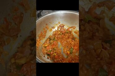 Bread Upma in Tamil/Bread Recipes/Easy Tiffen/Uma Virundhagam