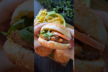 Easy Chicken Burgers | Ramadan Recipe - 11 | Healthy Recipes #food #chickenburger #iftarrecipe