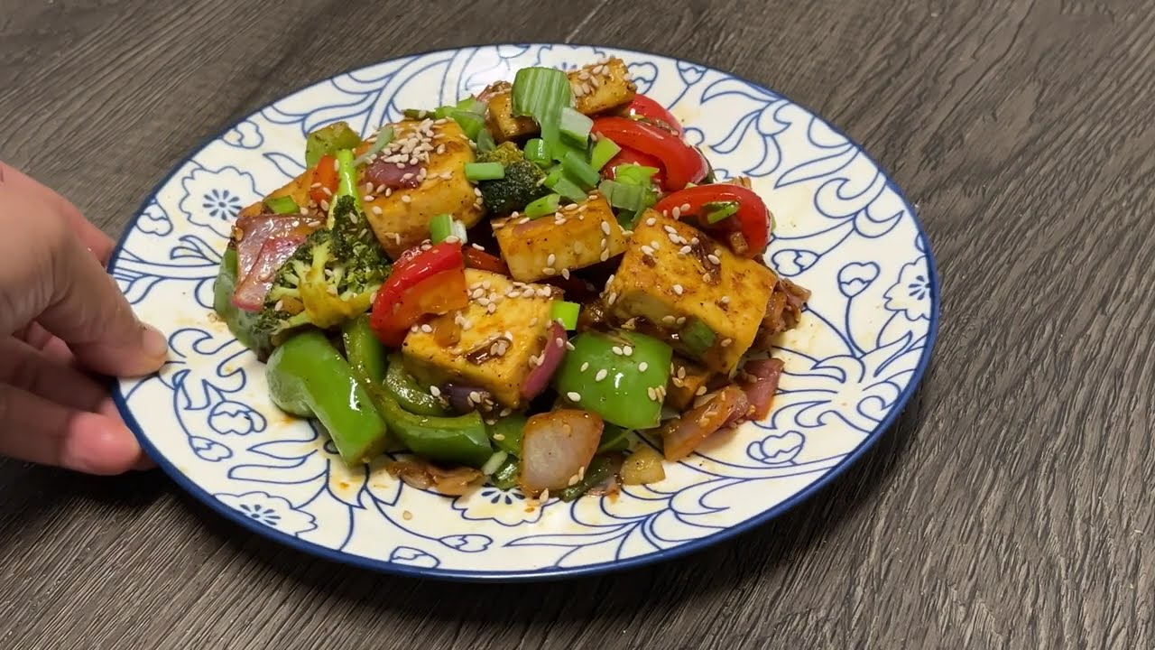 High-protein vegan stir fry Broccoli with Crispy Tofu | soya paneer recipe | Tofu recipes High-protein vegan stir fry Broccoli with Crispy Tofu | soya paneer recipe | Tofu recipes