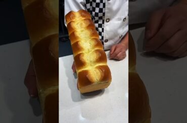 #burgerfi #recipe #chineseburger #streetfood #foodie #crispyzingerburger #britishchef #cooking #food