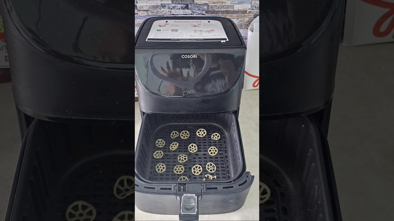 Air Fryer Fryums in 3 minutes | Easy Snacks Recipe #shorts #food #airfryer #PinkiArnasKitchen Air Fryer Fryums in 3 minutes | Easy Snacks Recipe #shorts #food #airfryer #PinkiArnasKitchen