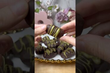 Chocolate Covered Dates. Three ingredient healthy snack in 10 min.