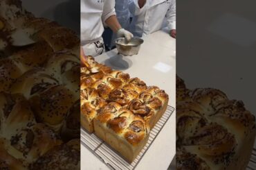 Asian street food #cake #viralvideo #recipe #food #chineseburger #viralshorts #chinafoods #indian