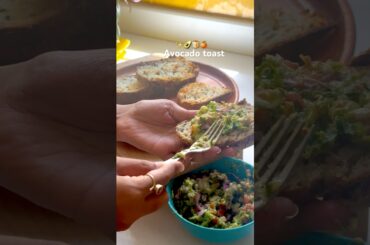 #avocado #avocadotoast #breakfast #shorts #trending #healthy #healthylifestyle #easyrecipe #health