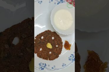 Thalipeeth Recipe | Healthy Breakfast Thalipith  #trending #shorts #recipe #eatwiserecipes