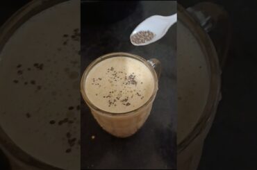 Healthy banana peanutbutter smoothie #recipes #food #smoothie #bananashake #milkshake #bananarecipe