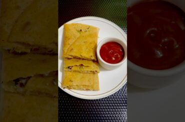 MOONG Dal Chilla | Easy & Healthy Breakfast Recipe | Stuffed Moong Dal Chilla | #moongdalchilla