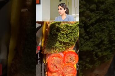 Janhvi Kapoor's Favourite Healthy 'Moong Dal Chilla' Recipe [Reels, viral, janhvi kapoor, curly tale