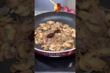 *HEALTHIEST* CREAMY MUSHROOM OPEN SANDWICH RECIPE #shorts