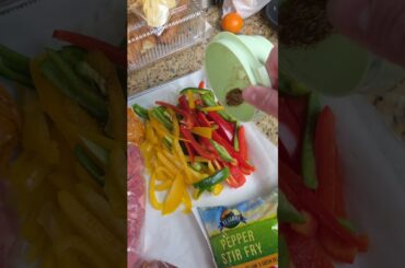 Chicken & Beef Fajitas for ~$15 #poormanscomfortfood #budgetmeals #healthy #cheapmeals #easymeals