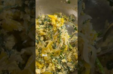 #healthybreakfast #egg #spinach #bellpeppers #healthyrecipes #food #recipe #cooking #shorts #youtube