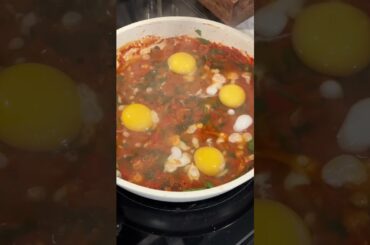 Our favorite kind of morning #slowmorning #shakshuka #cooking #canadadiaries #healthyrecipes #food