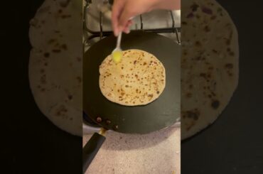 Paratha is Healthy | Bharti Singh Loves Paratha | #paratha #shortvideo #shorts #ytshorts #ashortaday