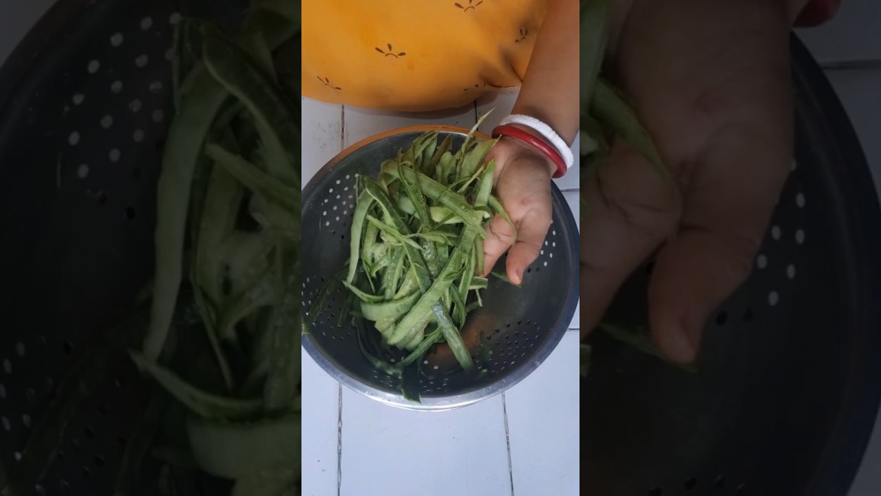 Turai ke chilke ka ek new recipe #ytshorts #Jhingerkhosabata #bengolirecipe #trending #shortsfeed Turai ke chilke ka ek new recipe #ytshorts #Jhingerkhosabata #bengolirecipe #trending #shortsfeed