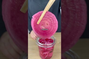 Ever tried a pure red onion salad? #salad #trendy #cooking #recipe #healthy #cuisine #food