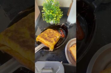 #bread&cheese omelette/#easy and healthy breakfast/# kids breakfast ideas/#1m