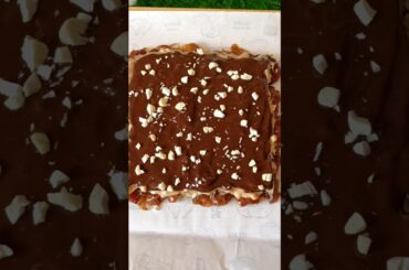 Easy viral healthy dates Snickers bar #dessert #shortsfeed #chocolate #youtubeshorts#easyrecipe