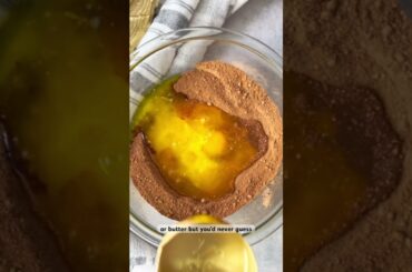 GOOEY BROWNIES WITH HEALTHIER INGREDIENTS #brownies #healthyrecipes