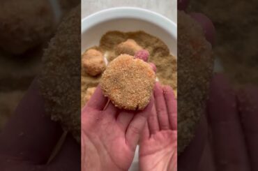 Healthy chicken nuggets #healthyfamily#recipe#healthyfam #easyrecipe#easyrecipes#food #healthysnacks
