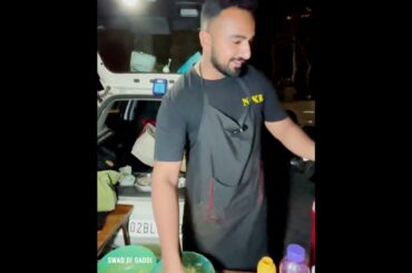 Amritsar Ka Young Chef | Car Mein Healthy Salad Ka Thela! #salad #shorts