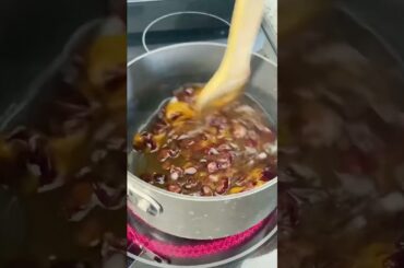 Delicious pumpkin granola: easy & healthy snack #granola #granolarecipe