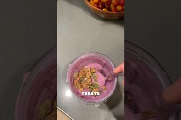 Healthy Dessert Smoothie #healthydessert #healthyrecipes #healthysnacks #nutritiontips #fitness