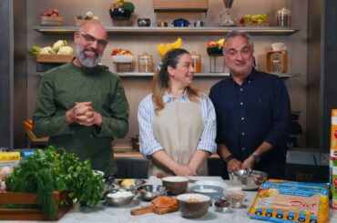 Cooking Unscripted: Season 2, Ep2. Nell Cooks with Reef Products. Healthy Bread and Kaak. At Home