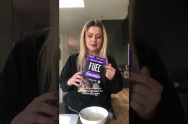 quick and easy yoghurt bowl | healthy snack idea | #vegan #snackfood #plantbased #recipeoftheday