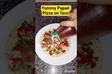 Yummy Papad Pizza on Tawa #viral #shorts #cooking #yummy #papad #Pizza #healthy #snack #easy #recipe