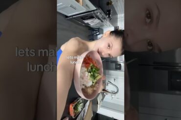 Lets make a nutritious lunch #mealprep #healthylunch #lunchideas