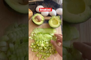 Healthy Breakfast #breakfast #food #explore #viralvideo #noida #urvashipriyaofficial #egg