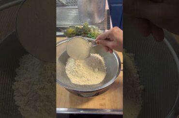 Whole wheat bread #subscribe #irfanakitchendiary #food #trending #trendingshorts #viralvideo #recipe