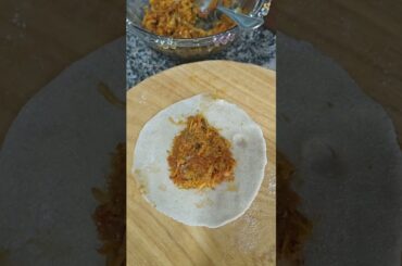 #unique#stuffedcabbageand carrotparatha#soft#supertasty#healthy#breakfast #dinner#ytshorts