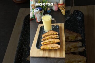 Healthy and delicious avacado toast #ytshorts #shorts #healthyfood #avacadotoast