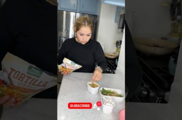 ASMR: Preparing my lunch at 3AM #momlife #lunchideas #healthy #food #shorts #asmr