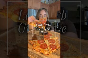 Low carb pizza! Guilt free meal! #lowcarb #lowcarbdietrecipes #ketorecipes #healthyrecipes #ketodiet