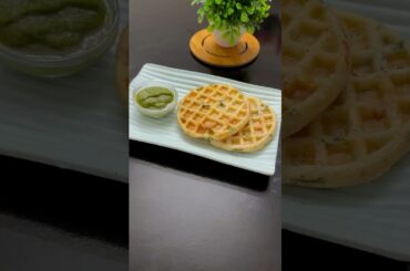 Vegetable semolina(sooji) waffle | healthy breakfast in 10 minutes #waffle #healthyrecipes