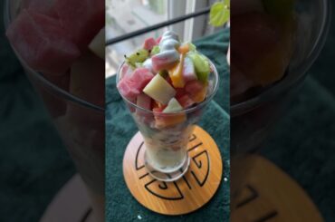 Healthy Fruits Salad #shorts  #trending #custard #viralvideo #salad