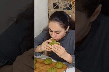 Green Burger Buns with Spinach! No Food Coloring. #breadrecipe #hamberger #bread #breadrecipe