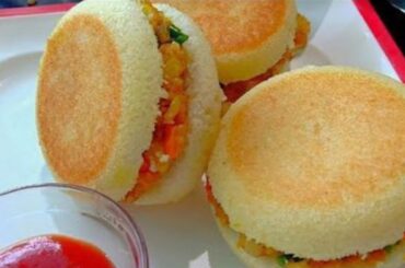 Suji Idli Burger | Stuffed Rava Idli Sandwich | Suji nasta recipe | Suji Burger Recipe | Suji Snacks
