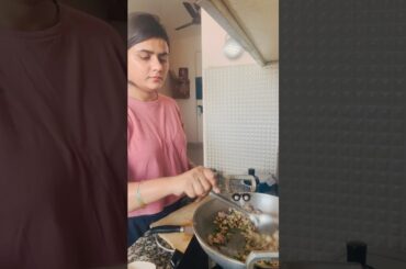 Healthy breakfast recipes #upma #upmarecipe #weightloss #food #vamikavlog #homecook #dailyvlog