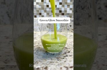 Easy and healthy smoothie for detox and weight loss #healthy #smoothie #mom #recipe #healthydrink