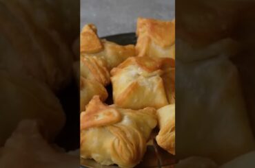 Aloo Atta Puff Pastry Recipe | Aloo Puff |  #recipe #snacksrecipe #food #desserts #foryou #ytshorts
