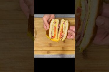 Easy breakfast,lunch and dinner recipe #trending #breakfastsandwich #shortvideo #easyrecipe #shorts